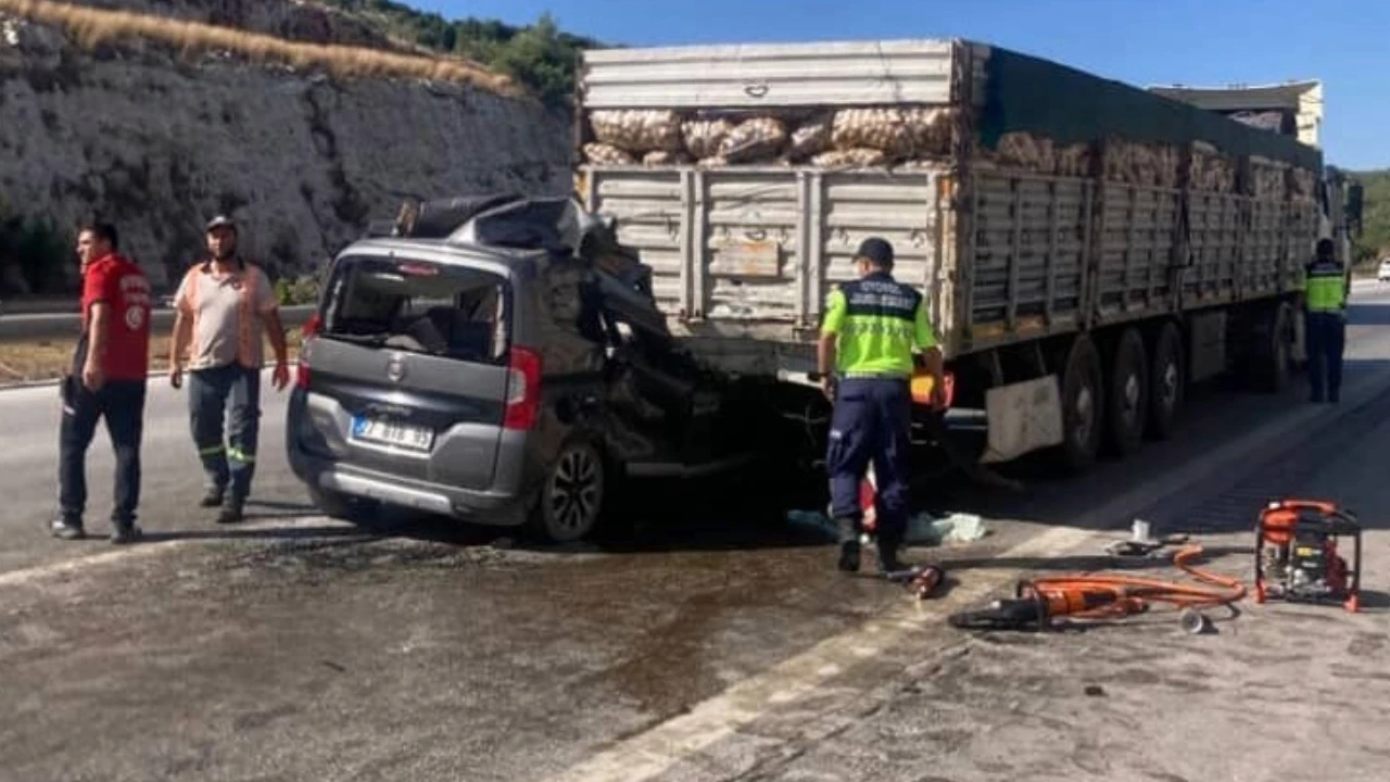 Pozantı Adana Yolu Trafik Kazası 5 Ölü Yasin Şen Zekiye Mahmut Fehime Yusuf Şen